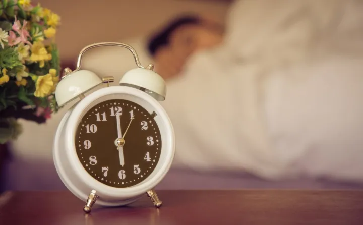 Cambio de Hora en Octubre: Cómo Afecta a Tu Sueño y 7 Claves para Adaptarte Rápidamente
