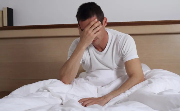 Insomnio y Estrés: Cómo Afectan Tu Descanso y Qué Hacer para Volver a Dormir Bien